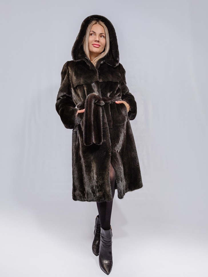 Пальто женское из меха  норки "Халат" с капюшоном цвет черный дл.100