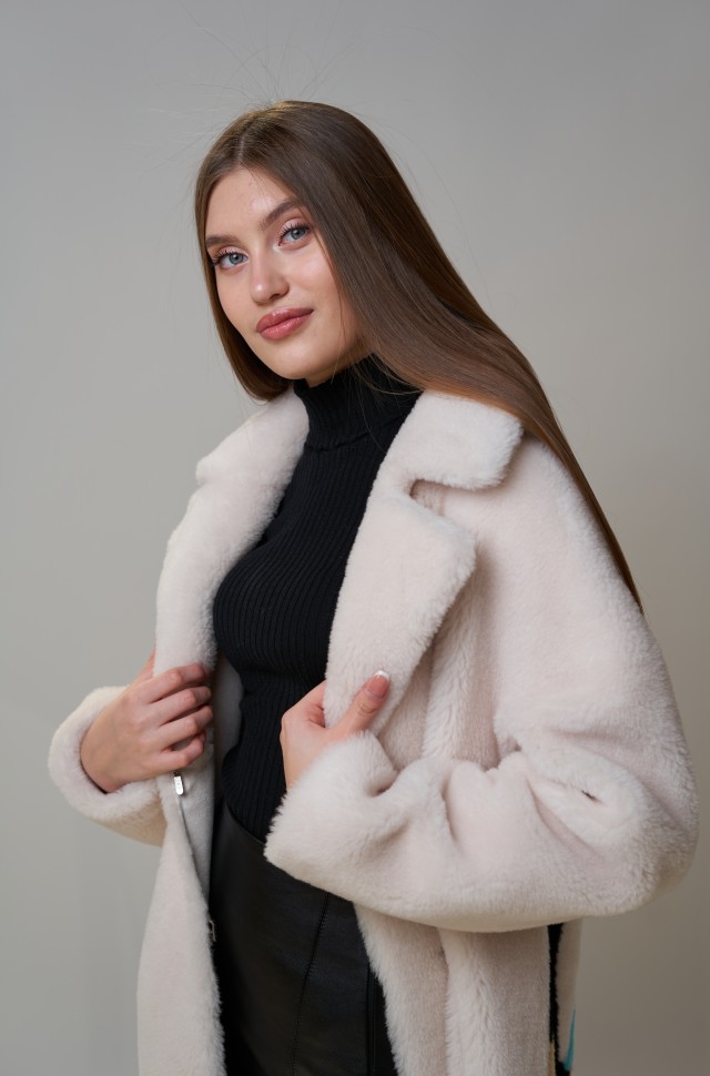 Пальто женское из шерси мериноса с принтом на спине цвет белый